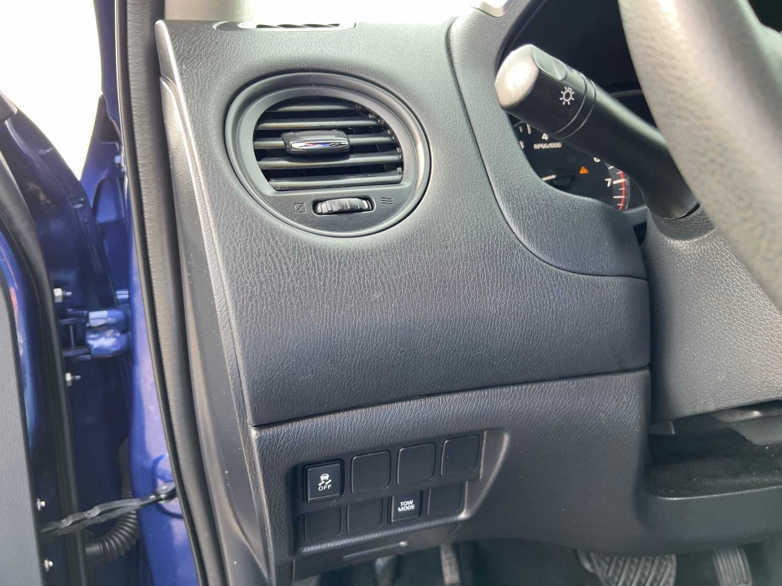 Thumbnail: 2020 Nissan Pathfinder - 32