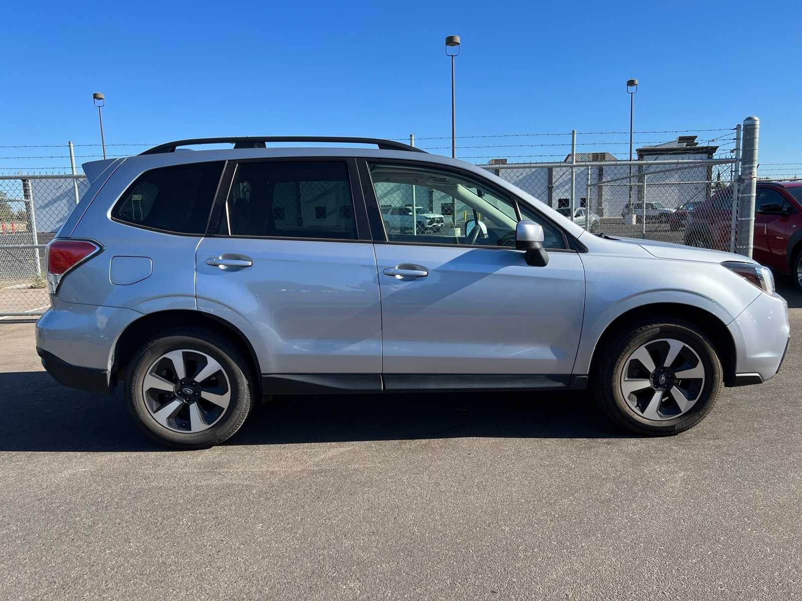 Thumbnail: 2017 Subaru Forester - 10