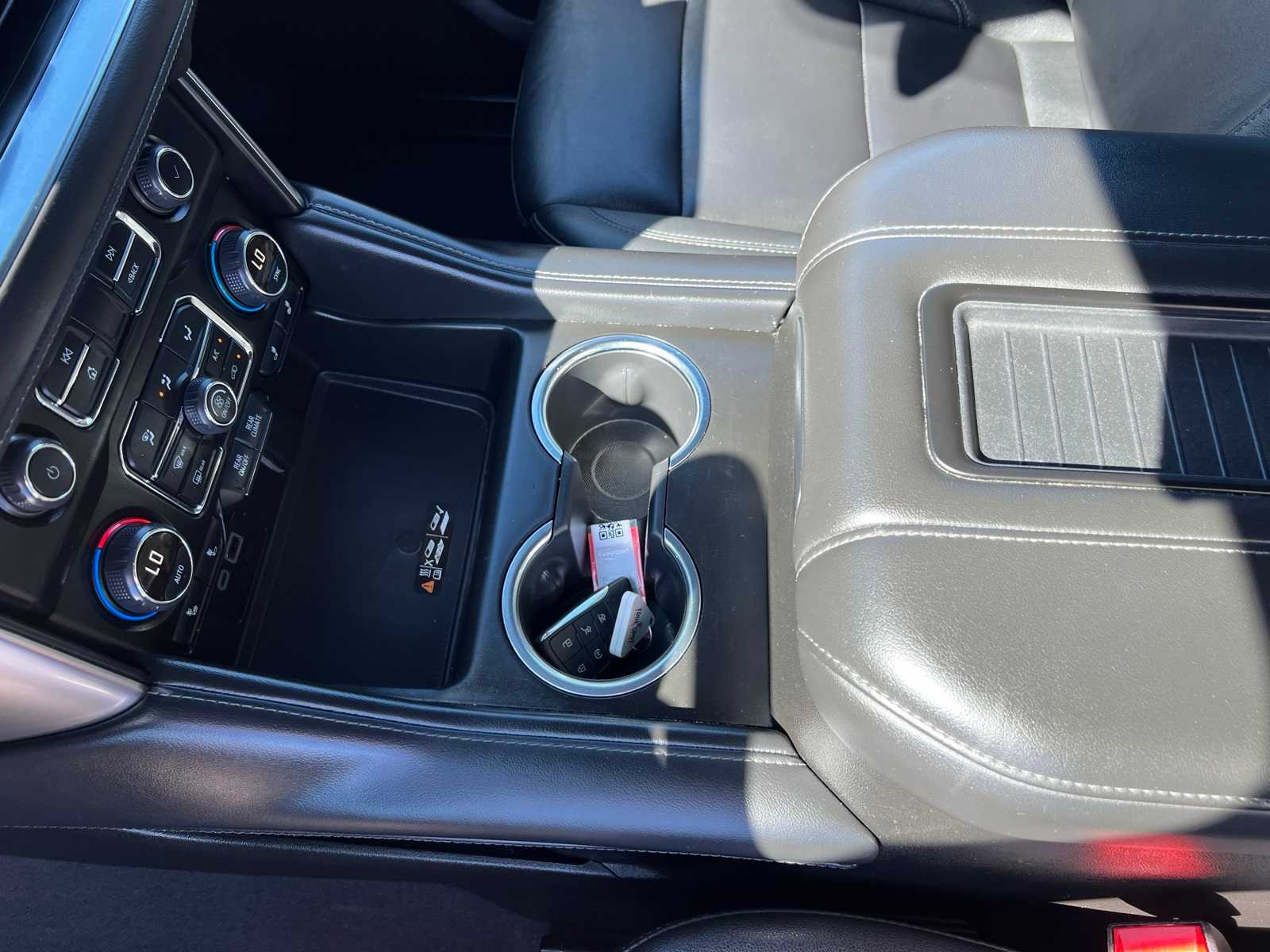 Thumbnail: 2024 Chevrolet Suburban - 38