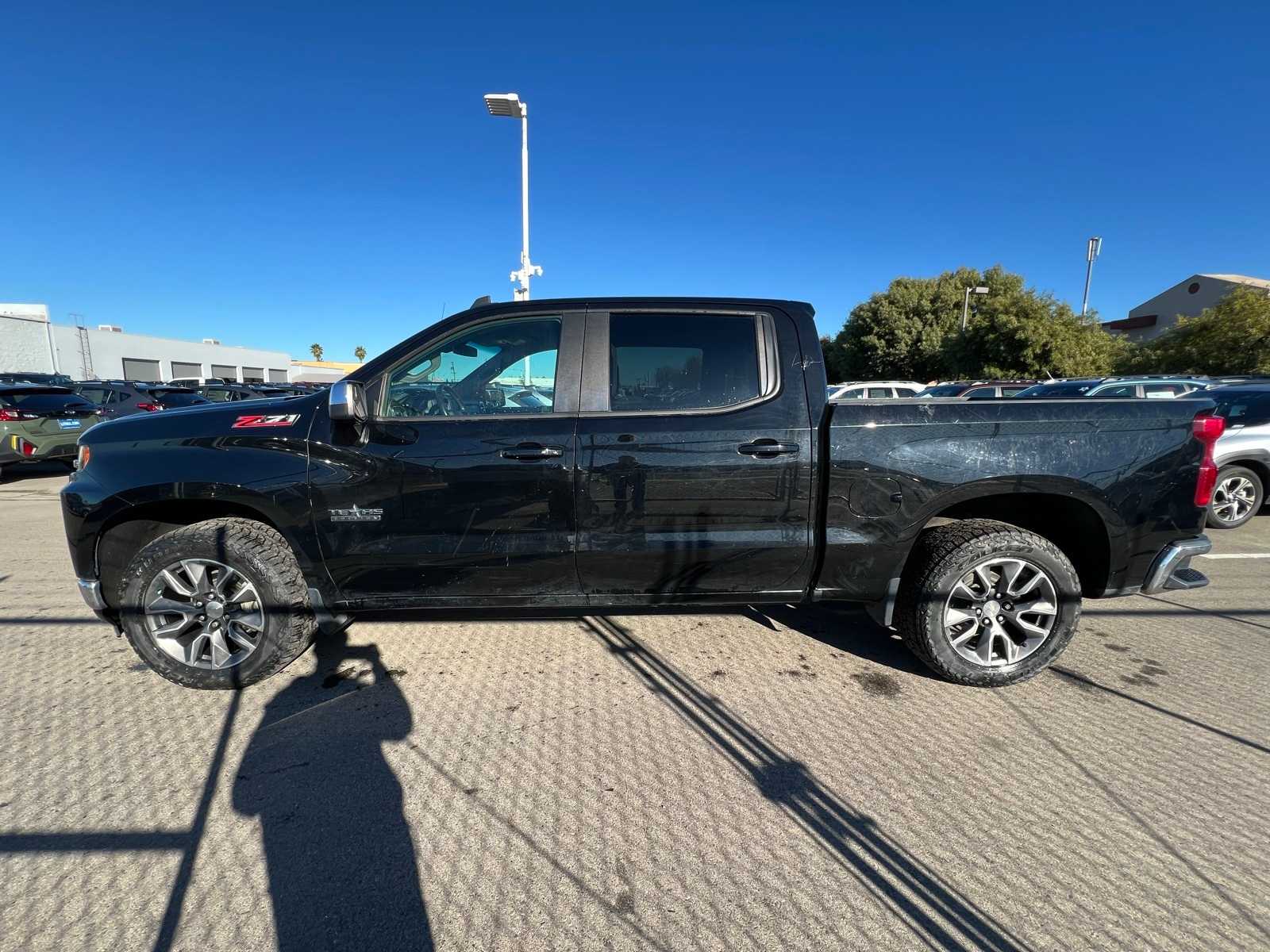 Thumbnail: 2020 Chevrolet Silverado 1500 - 2
