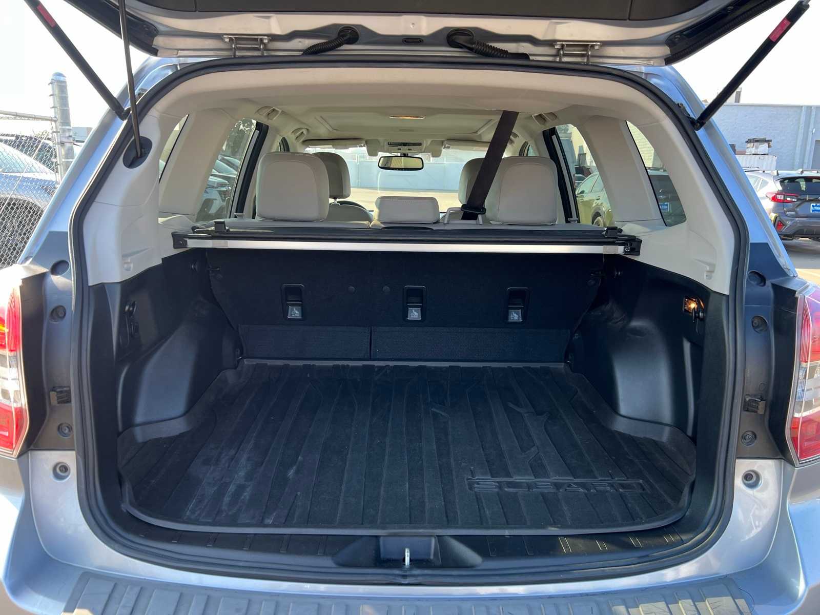 Thumbnail: 2016 Subaru Forester - 8