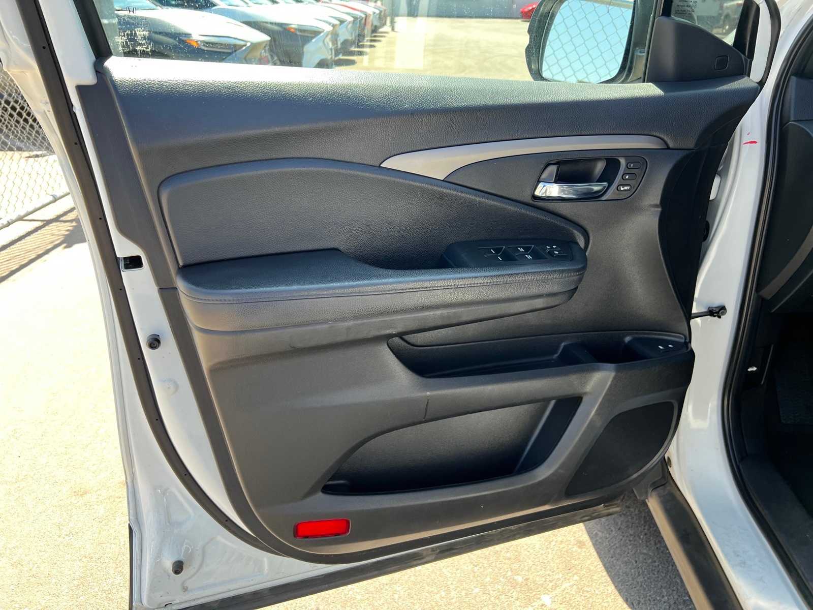 Thumbnail: 2021 Honda Passport - 15