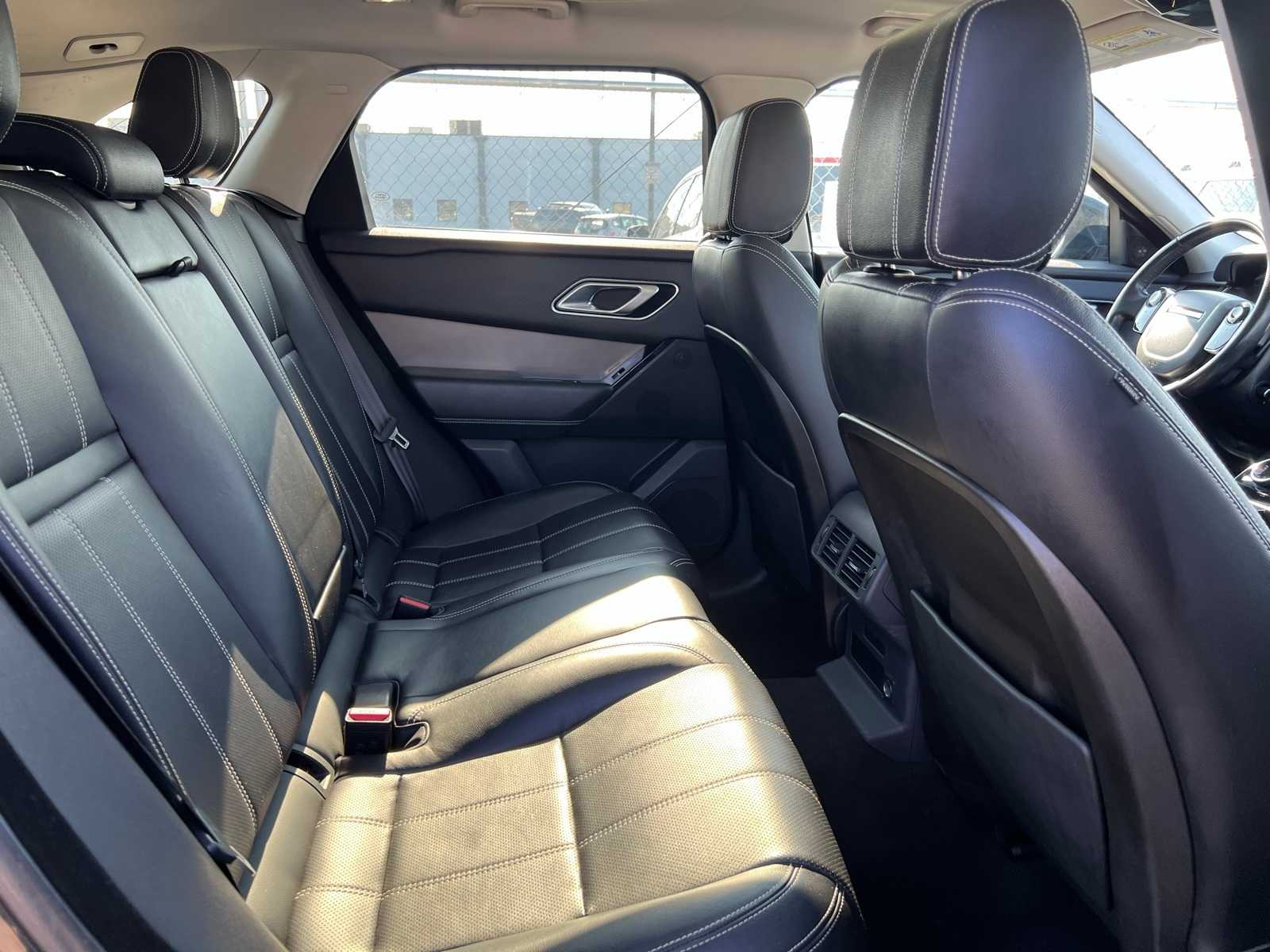 Thumbnail: 2020 Land Rover Range Rover Velar - 23