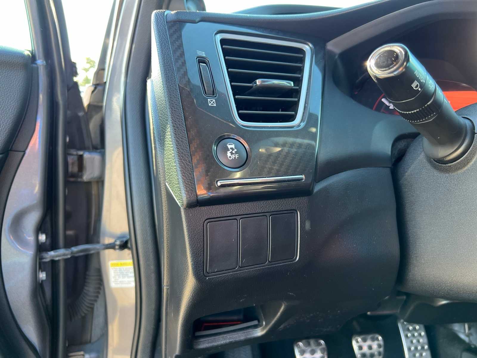 Thumbnail: 2015 Honda Civic - 33