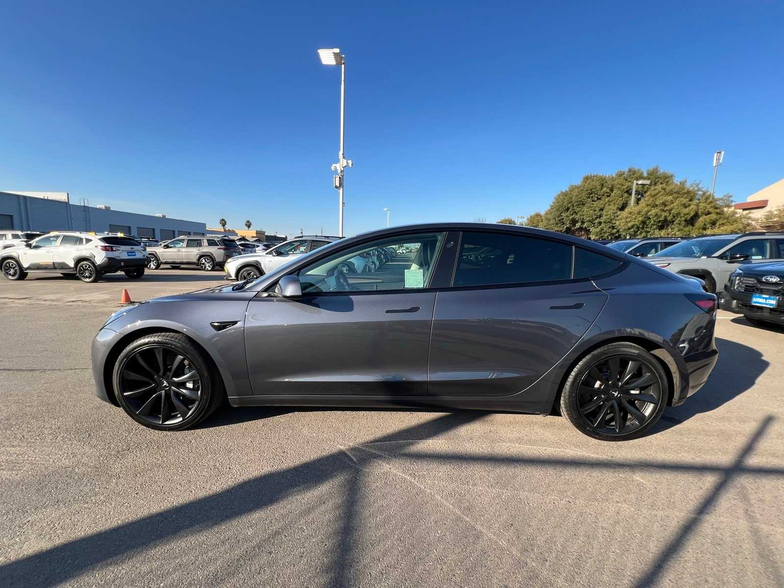 Thumbnail: 2023 Tesla Model 3 - 2