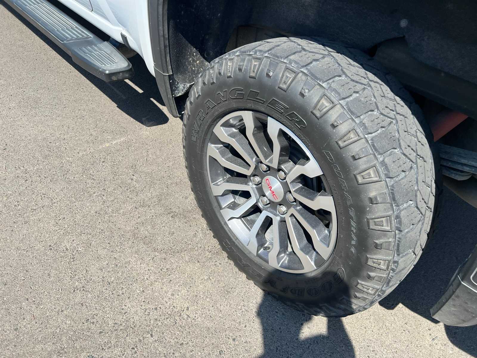 Thumbnail: 2020 GMC Sierra 1500 - 17