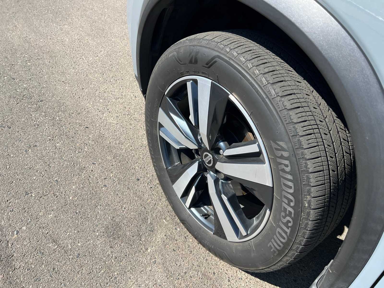 Thumbnail: 2021 Nissan Rogue - 11