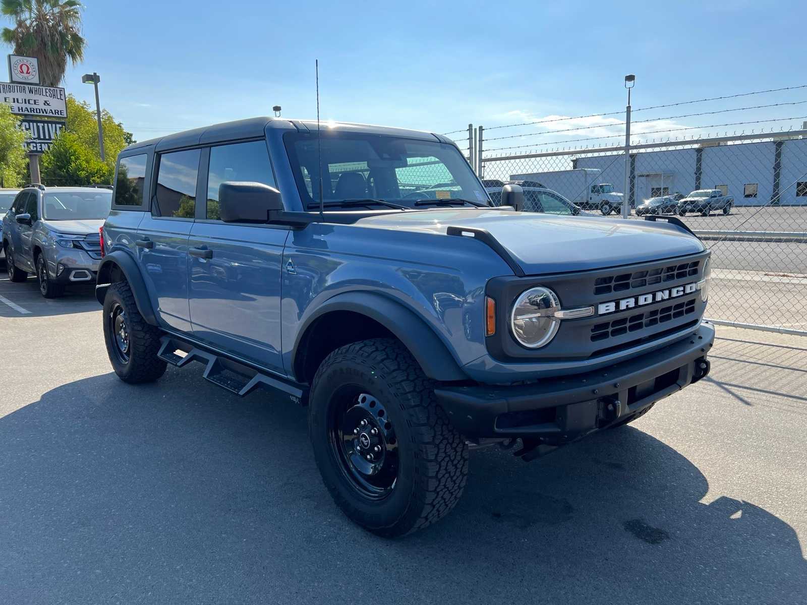 Thumbnail: 2023 Ford Bronco - 10