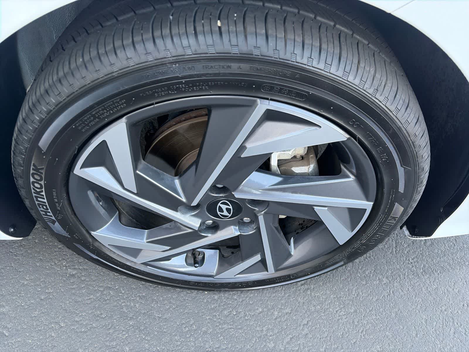 Thumbnail: 2025 Hyundai Elantra - 4
