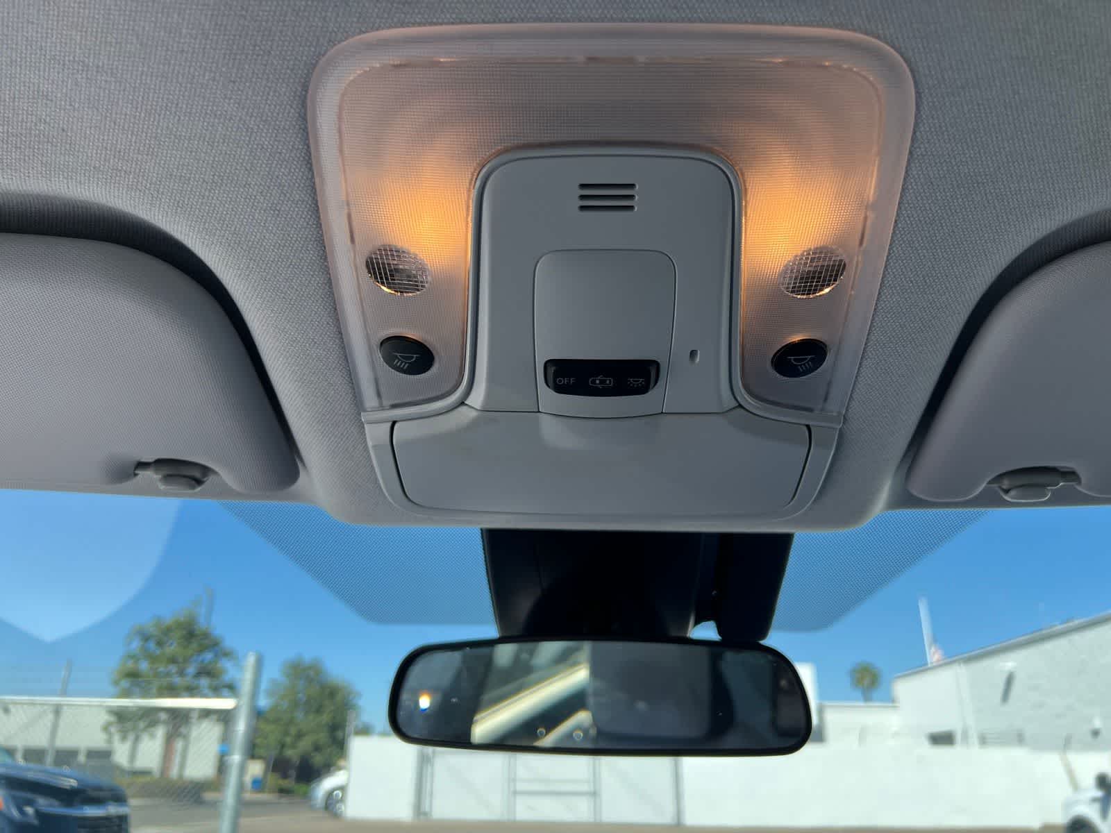 Thumbnail: 2017 Toyota Prius Prime - 32