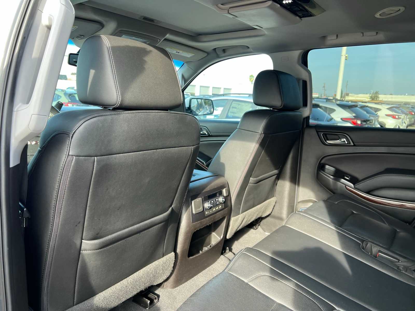 Thumbnail: 2019 GMC Yukon - 17