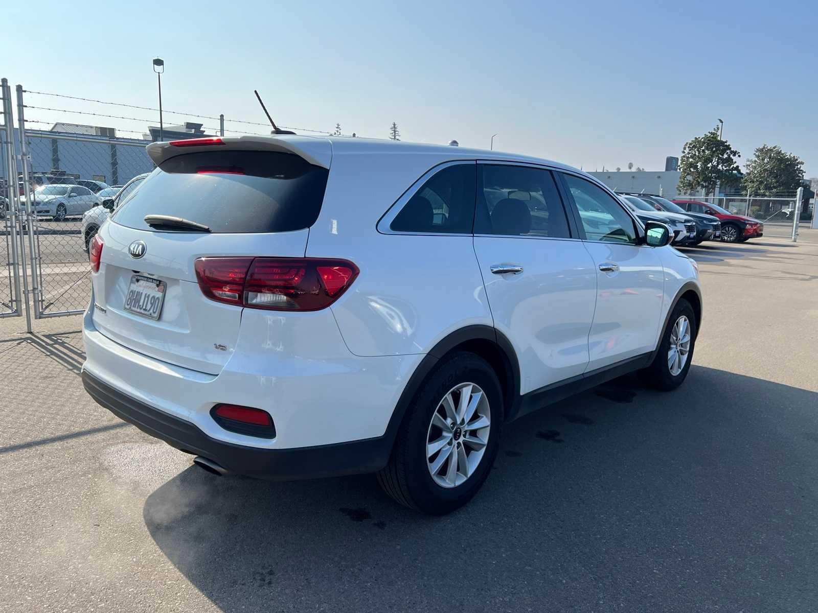Thumbnail: 2019 Kia Sorento - 9