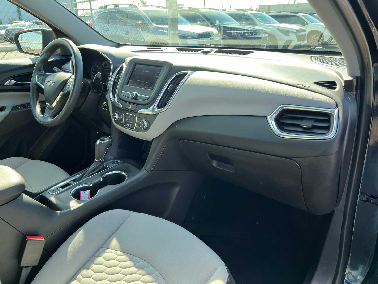 Thumbnail: 2020 Chevrolet Equinox - 25