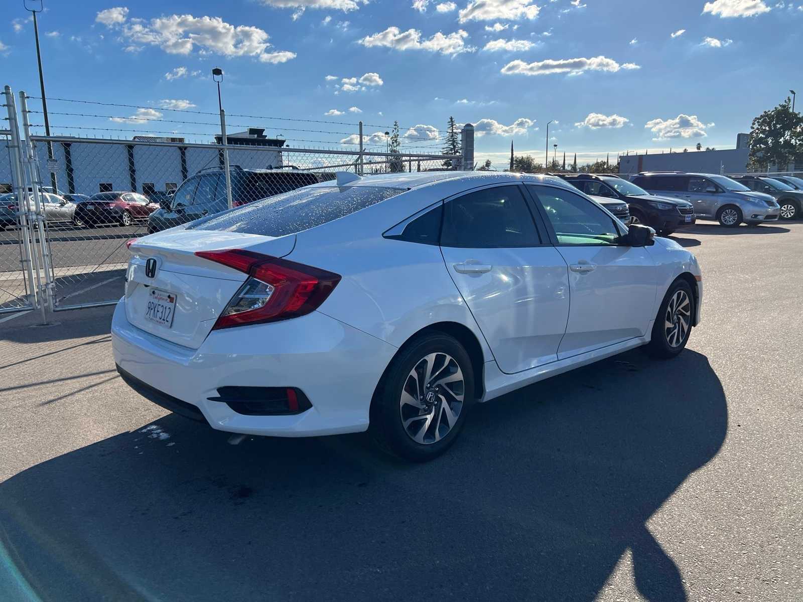 Thumbnail: 2018 Honda Civic - 8