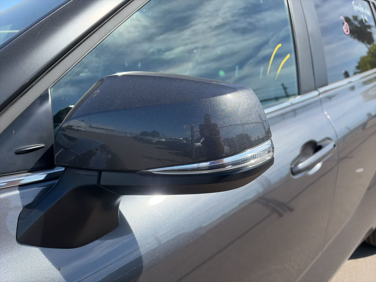 Thumbnail: 2025 Toyota Highlander - 28