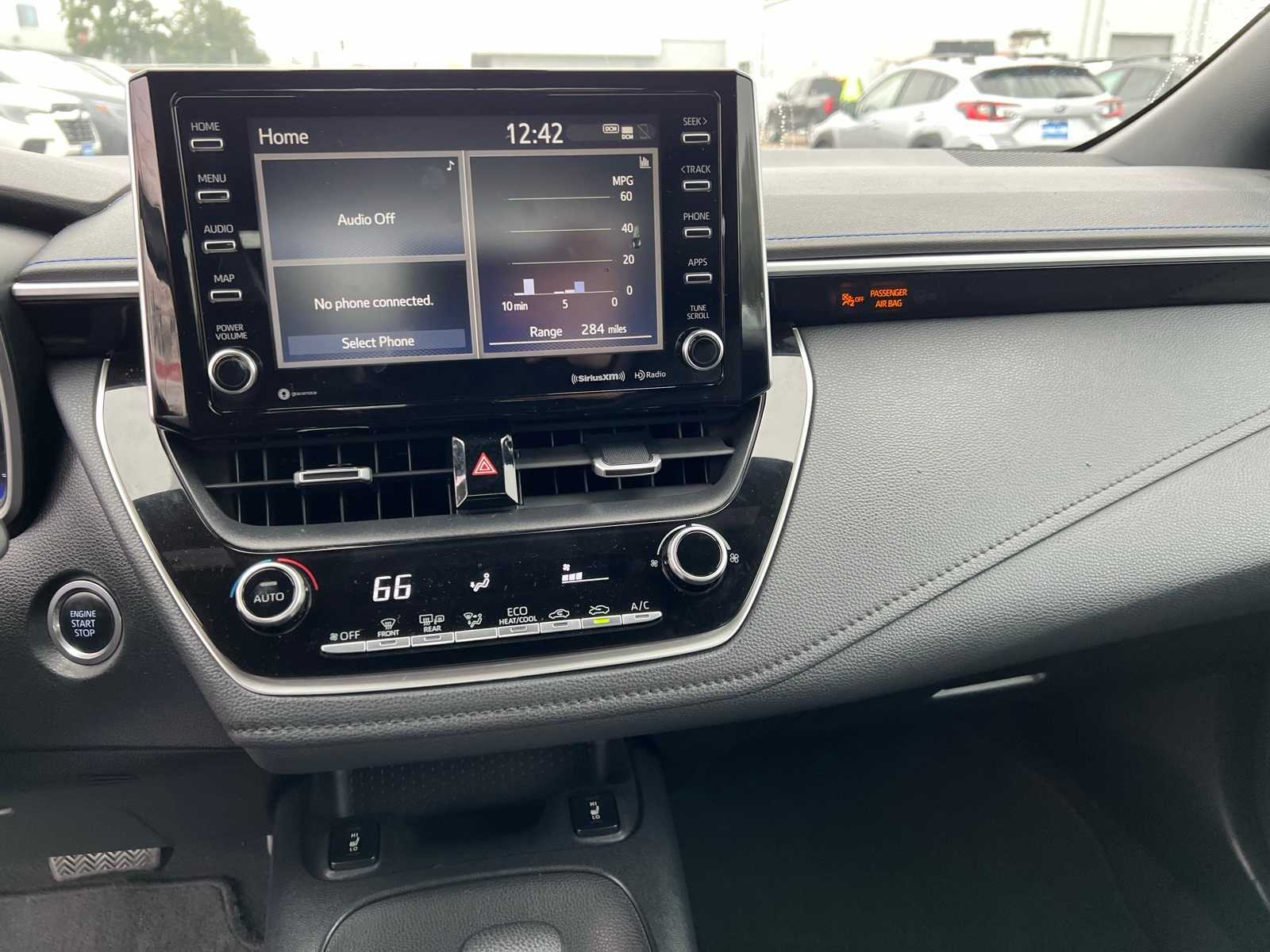 Thumbnail: 2021 Toyota Corolla - 31