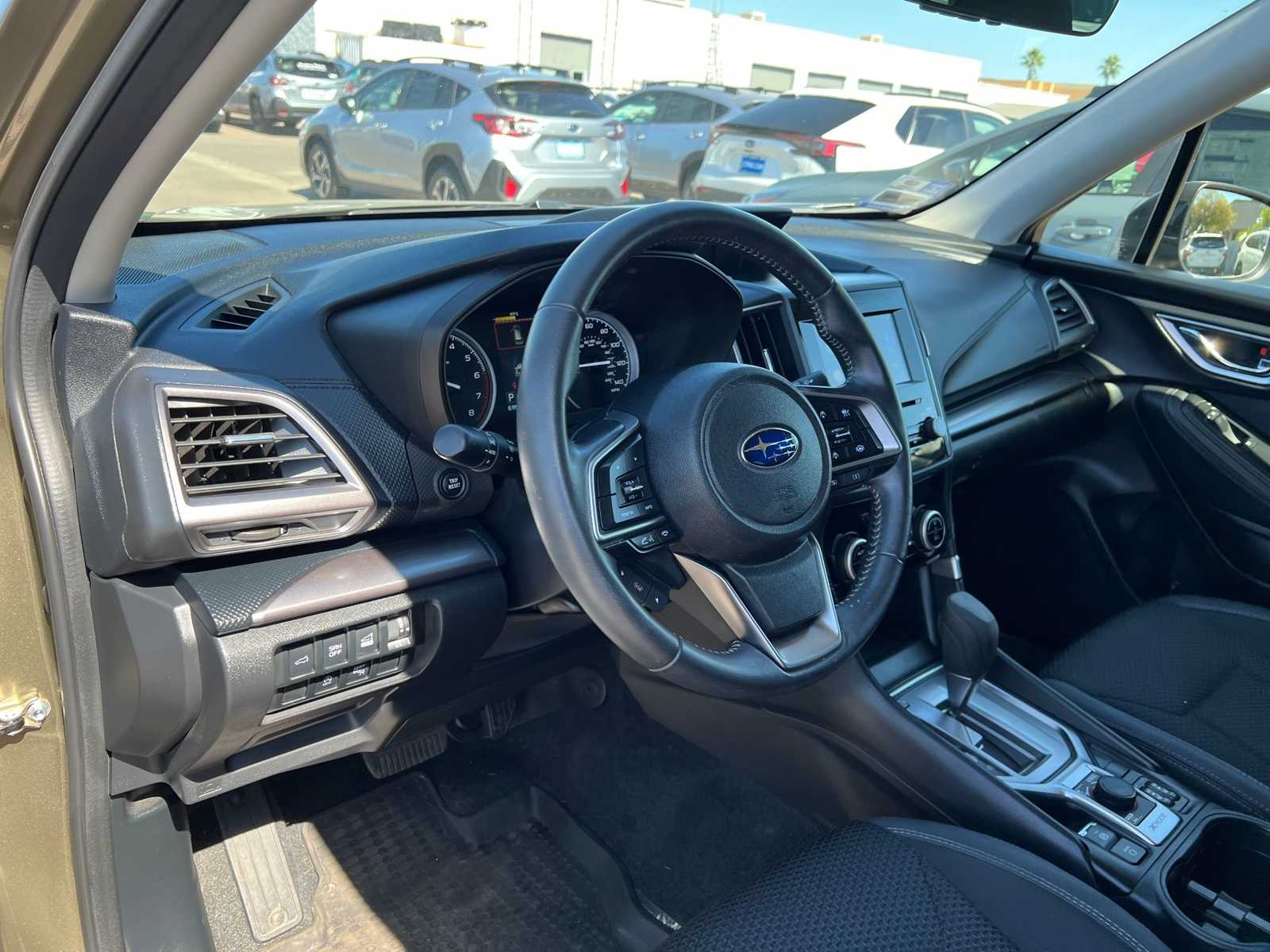 2023 Subaru Forester Premium 14