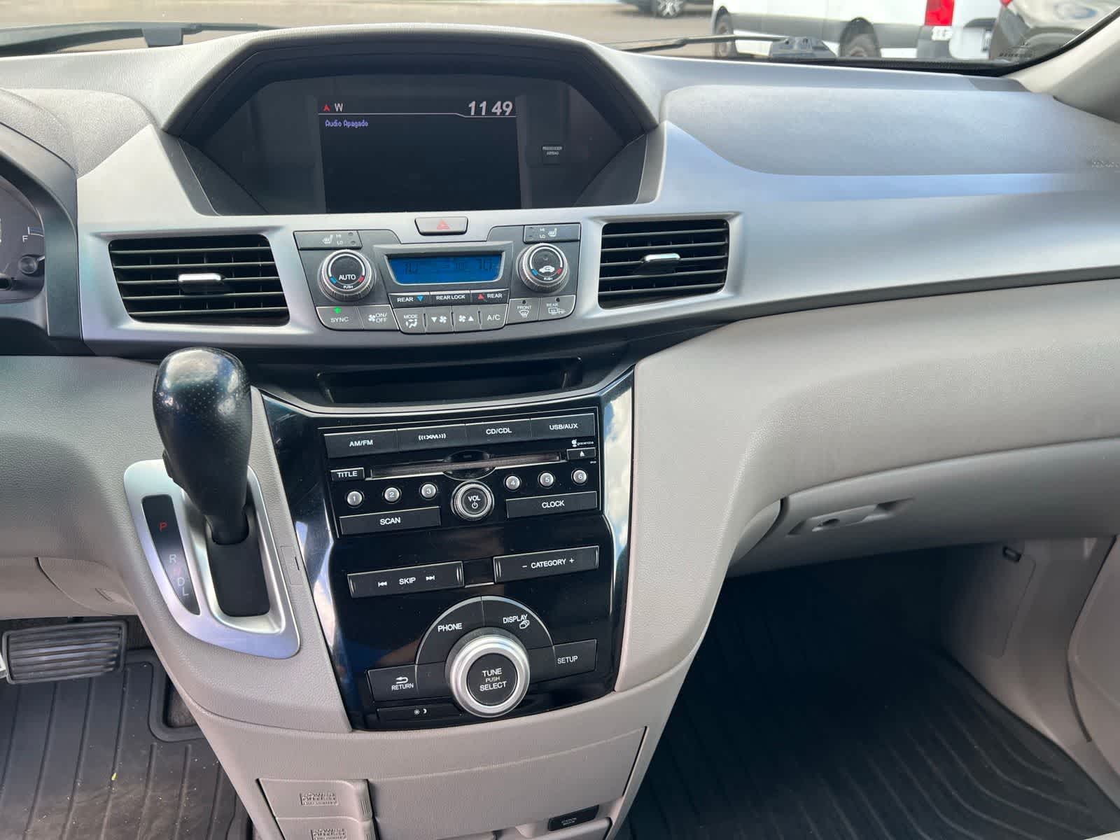 Thumbnail: 2011 Honda Odyssey - 30