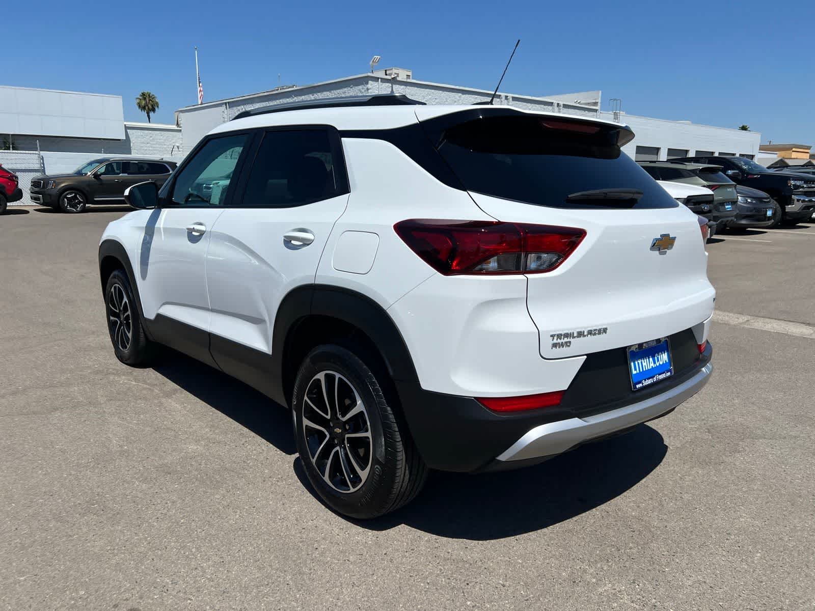 Thumbnail: 2025 Chevrolet TrailBlazer - 3
