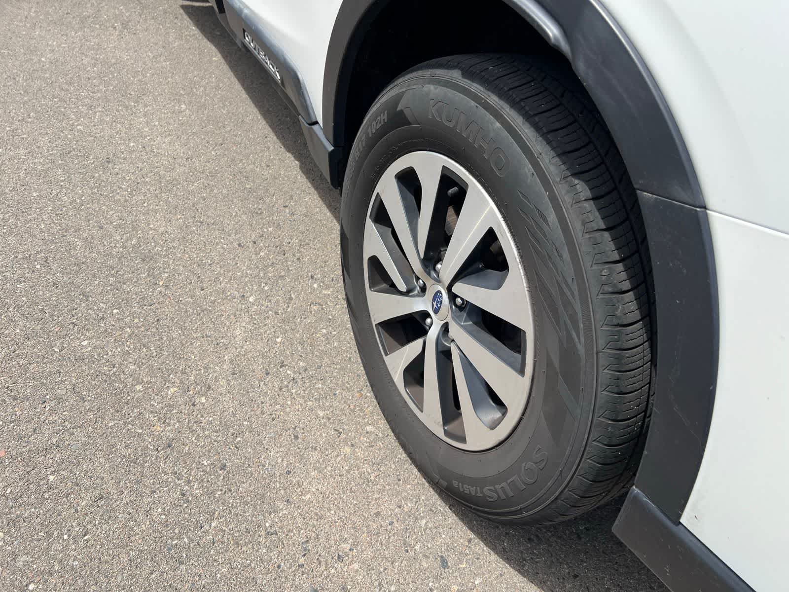 Thumbnail: 2021 Subaru Outback - 17