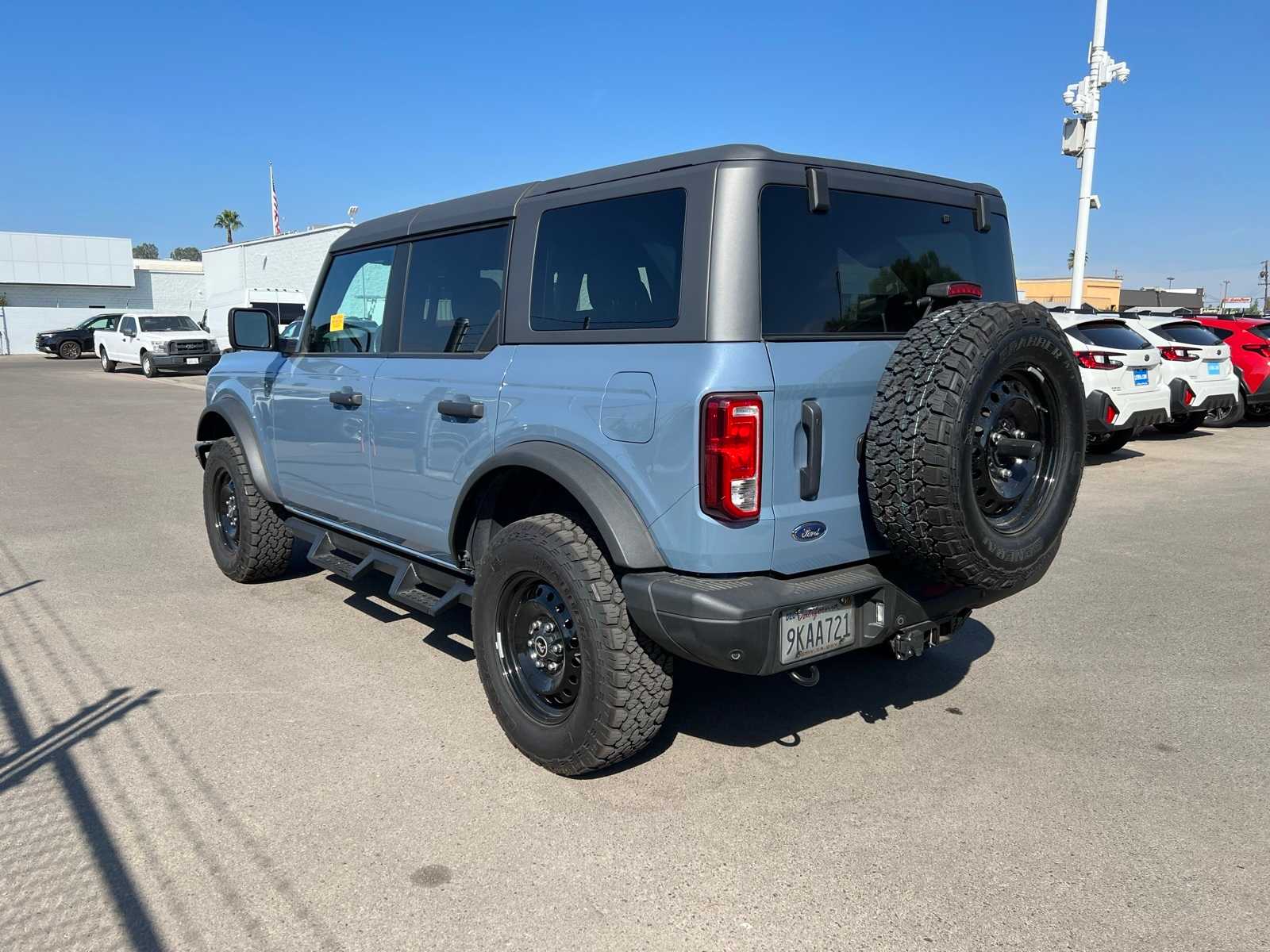 Thumbnail: 2023 Ford Bronco - 3