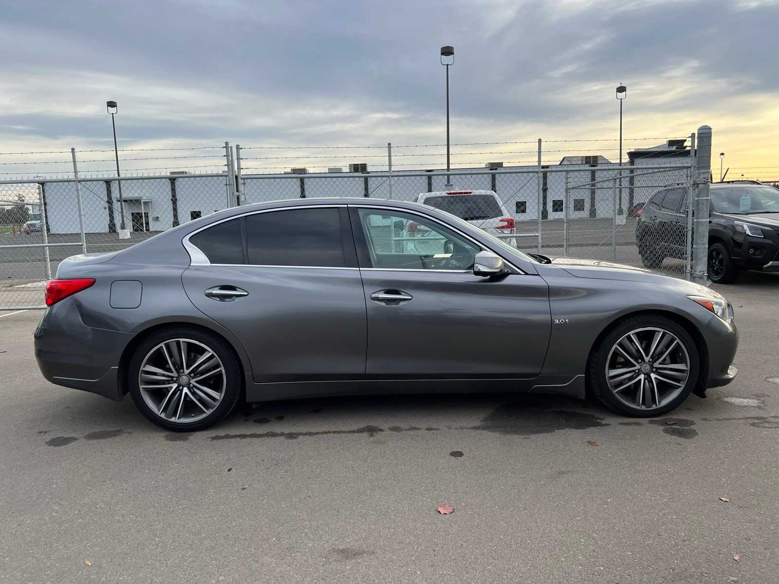 Thumbnail: 2016 INFINITI Q50 - 9