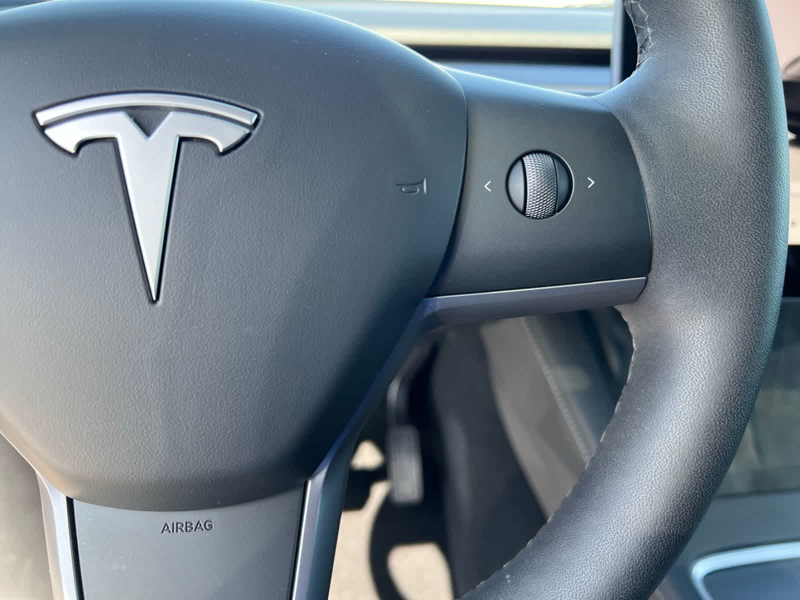 Thumbnail: 2025 Tesla Model Y - 35