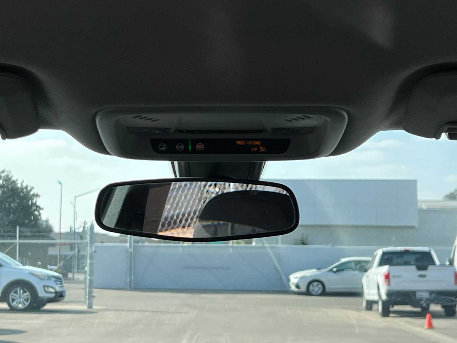 Thumbnail: 2022 Chevrolet Malibu - 29