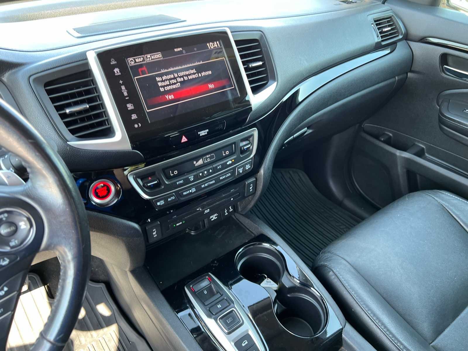Thumbnail: 2018 Honda Pilot - 32