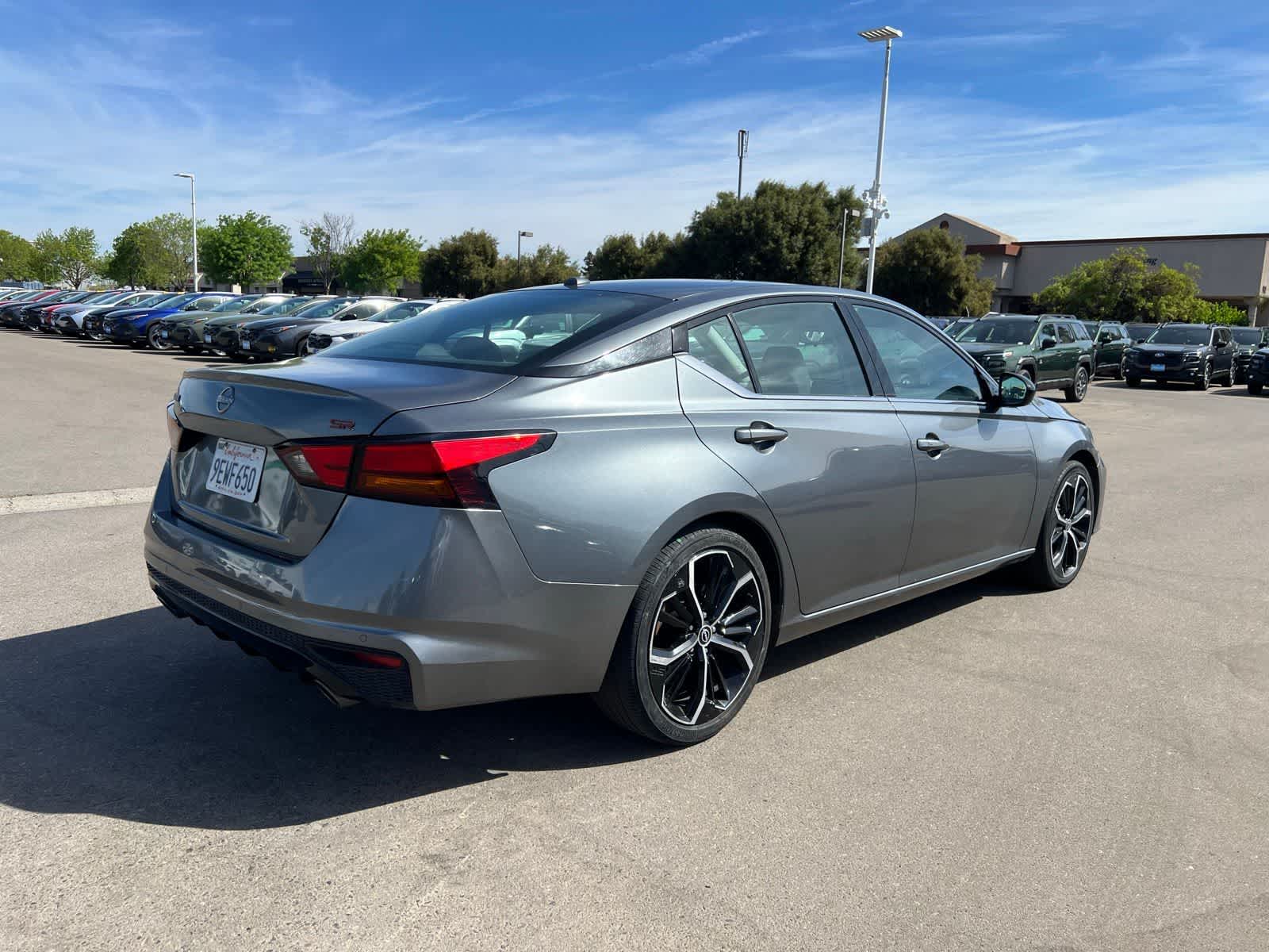 Thumbnail: 2023 Nissan Altima - 9