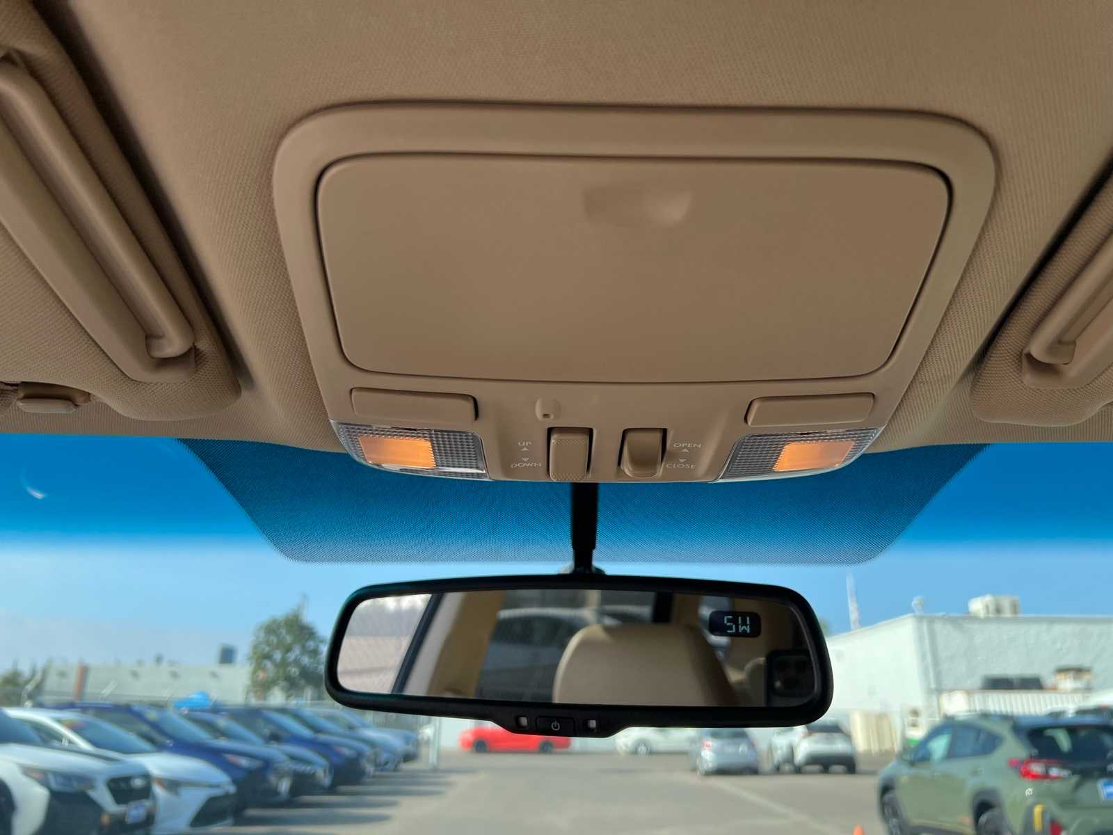 Thumbnail: 2008 Subaru Tribeca - 33