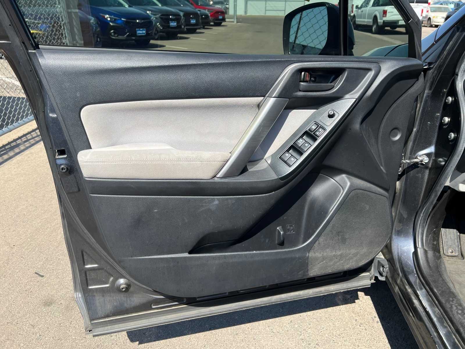 2015 Subaru Forester Premium 16