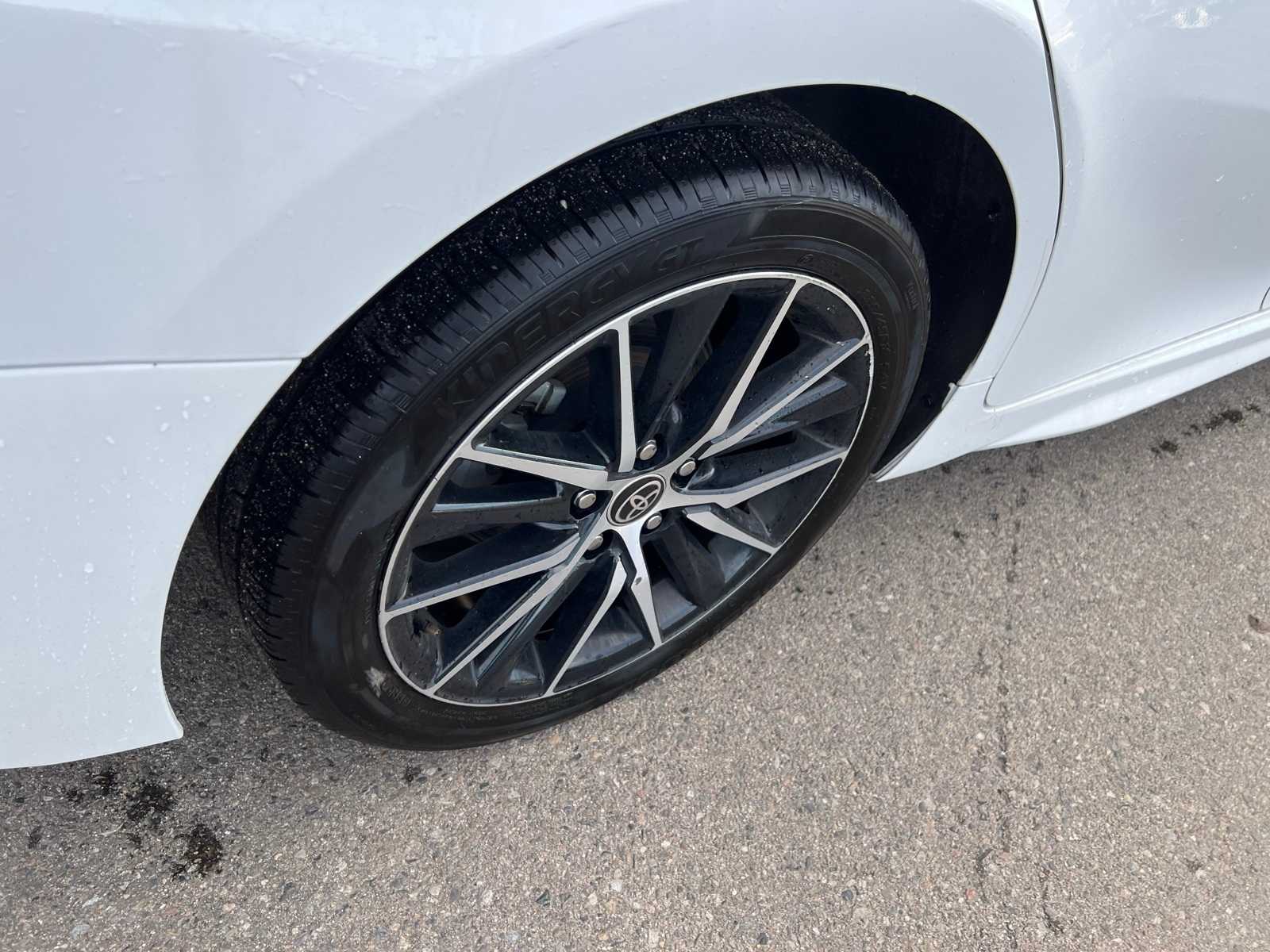 Thumbnail: 2023 Toyota Camry - 20