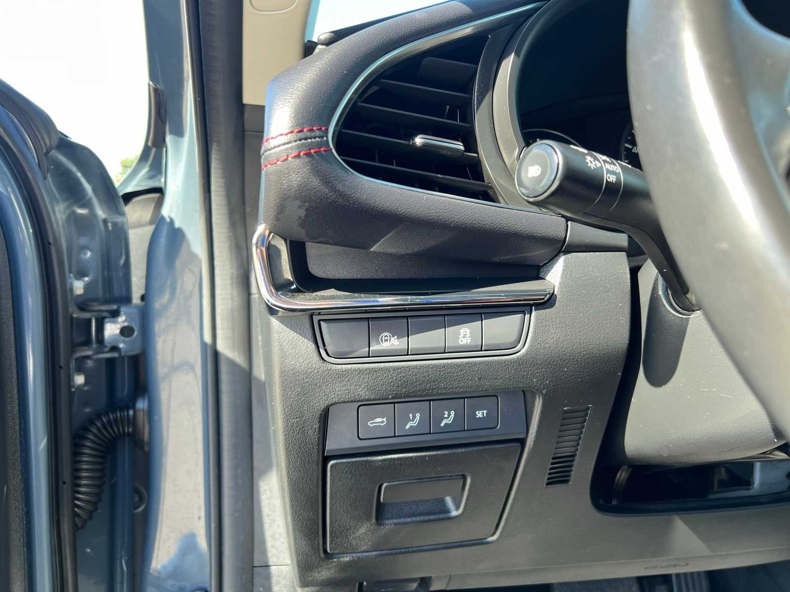 Thumbnail: 2024 Mazda Mazda3 - 33