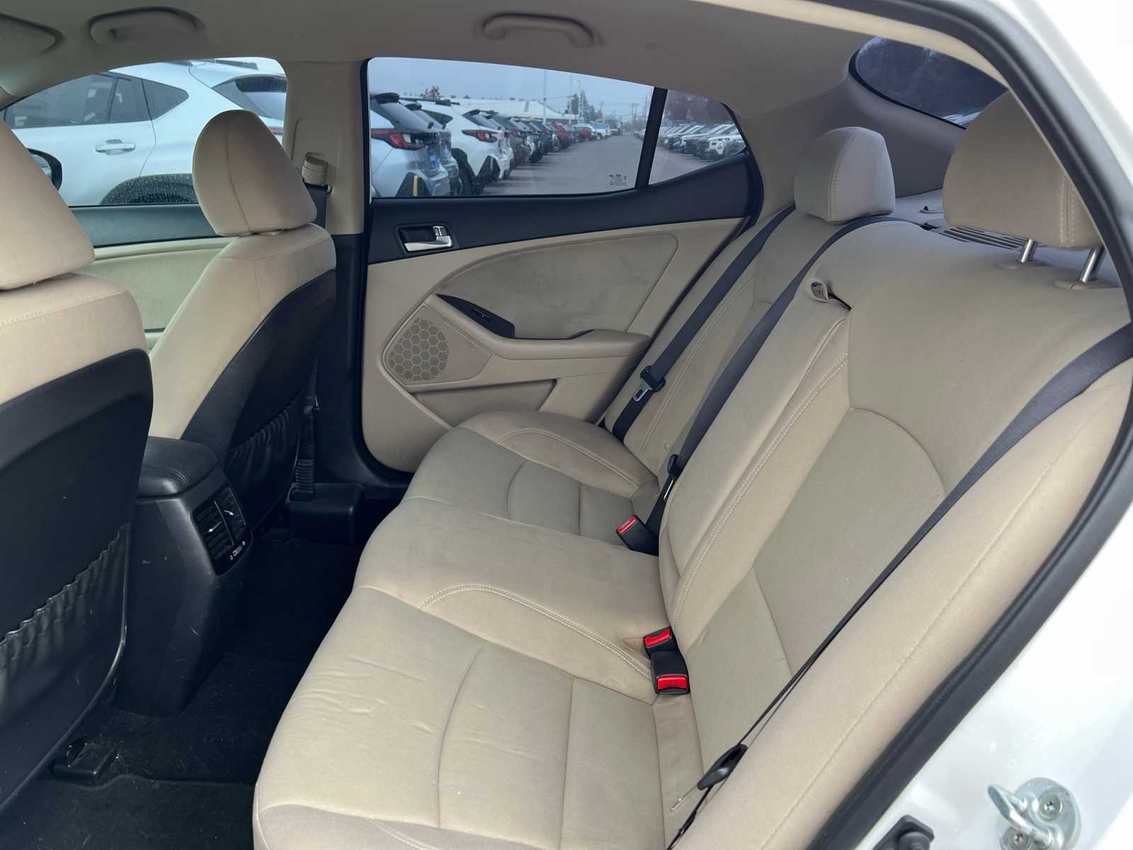 Thumbnail: 2016 Kia Optima - 18