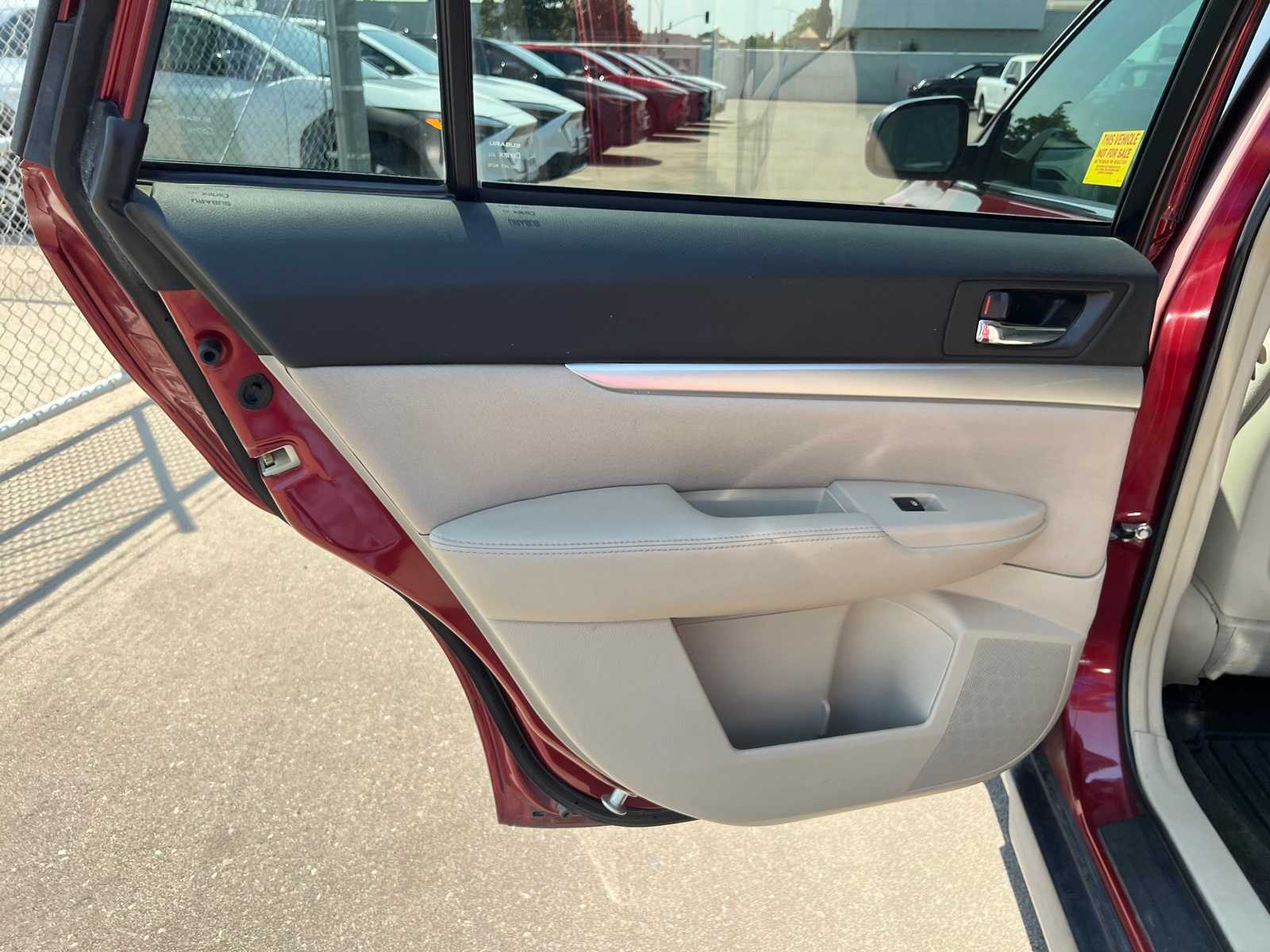 Thumbnail: 2013 Subaru Outback - 19