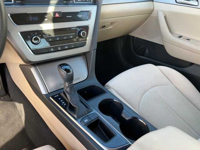 Thumbnail: 2015 Hyundai Sonata - 41
