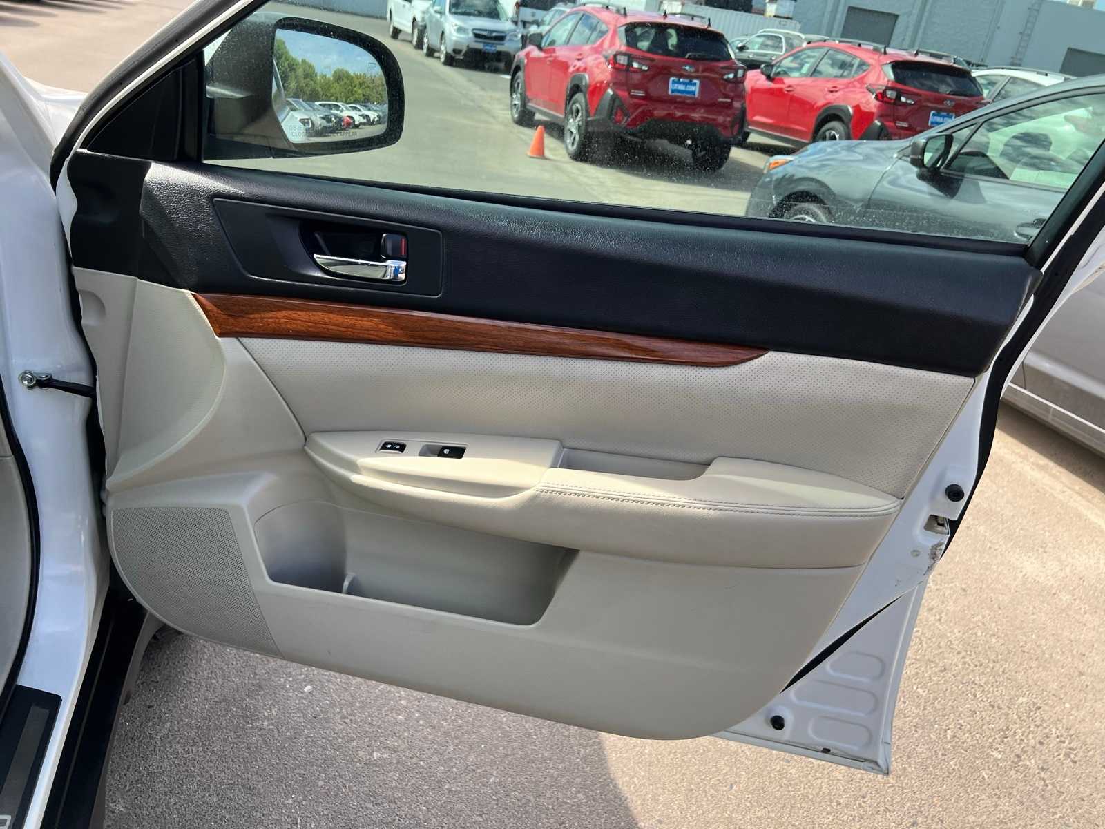 Thumbnail: 2014 Subaru Outback - 28