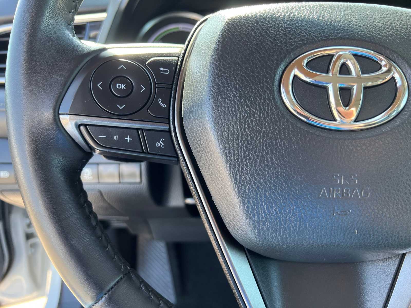 2022 Toyota Camry XSE 34