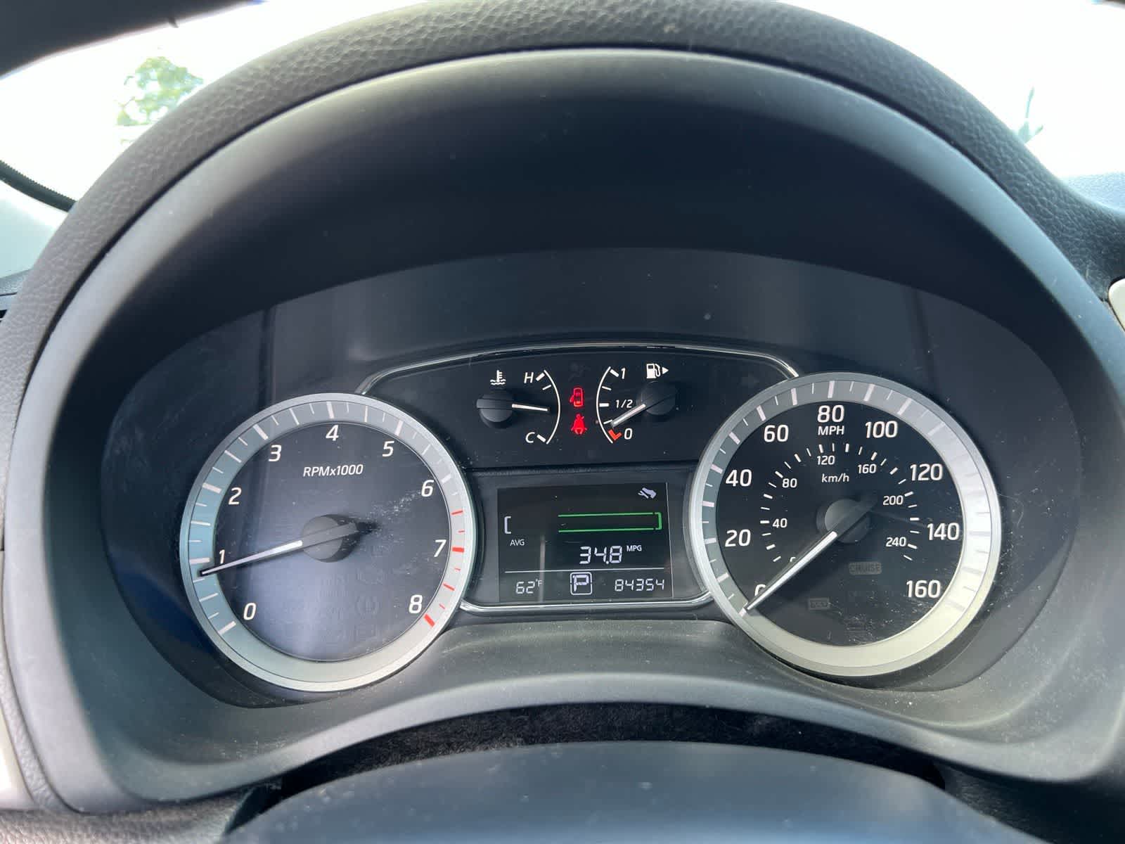 Thumbnail: 2014 Nissan Sentra - 34