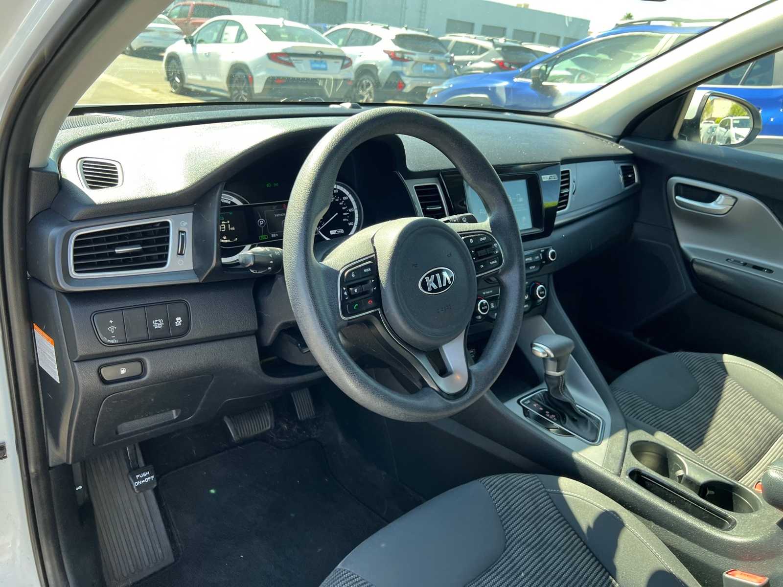 Thumbnail: 2018 Kia Niro - 14