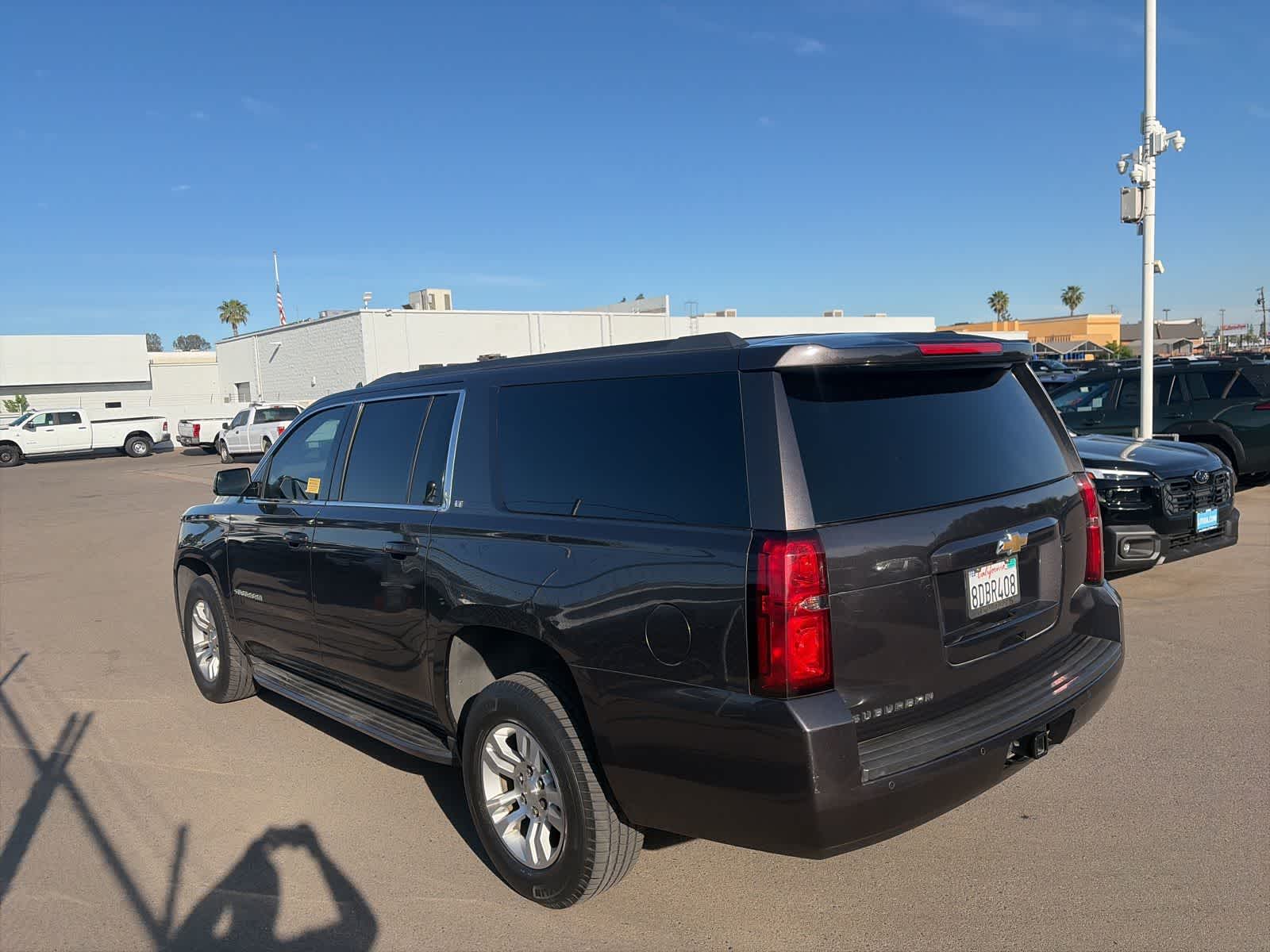 Thumbnail: 2017 Chevrolet Suburban - 18