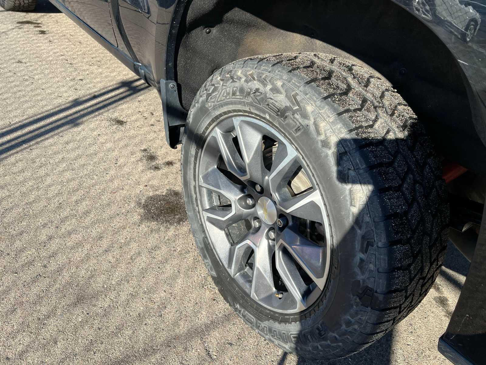 Thumbnail: 2020 Chevrolet Silverado 1500 - 16