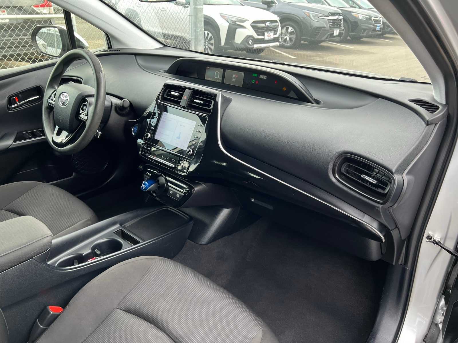 Thumbnail: 2020 Toyota Prius - 26