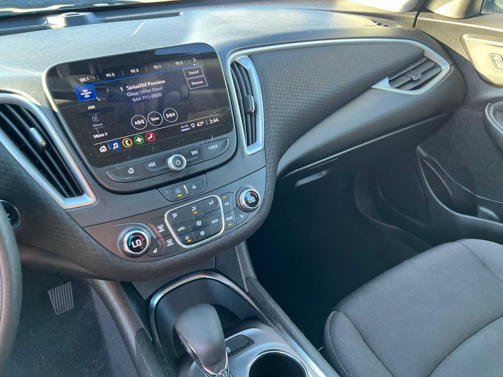 Thumbnail: 2023 Chevrolet Malibu - 32