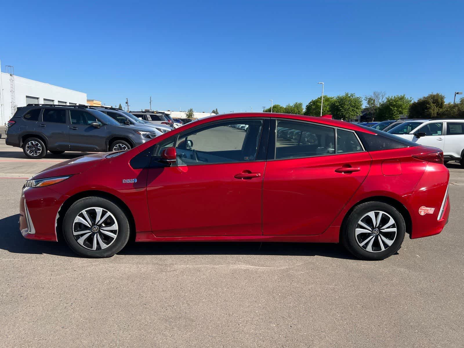 Thumbnail: 2017 Toyota Prius Prime - 2