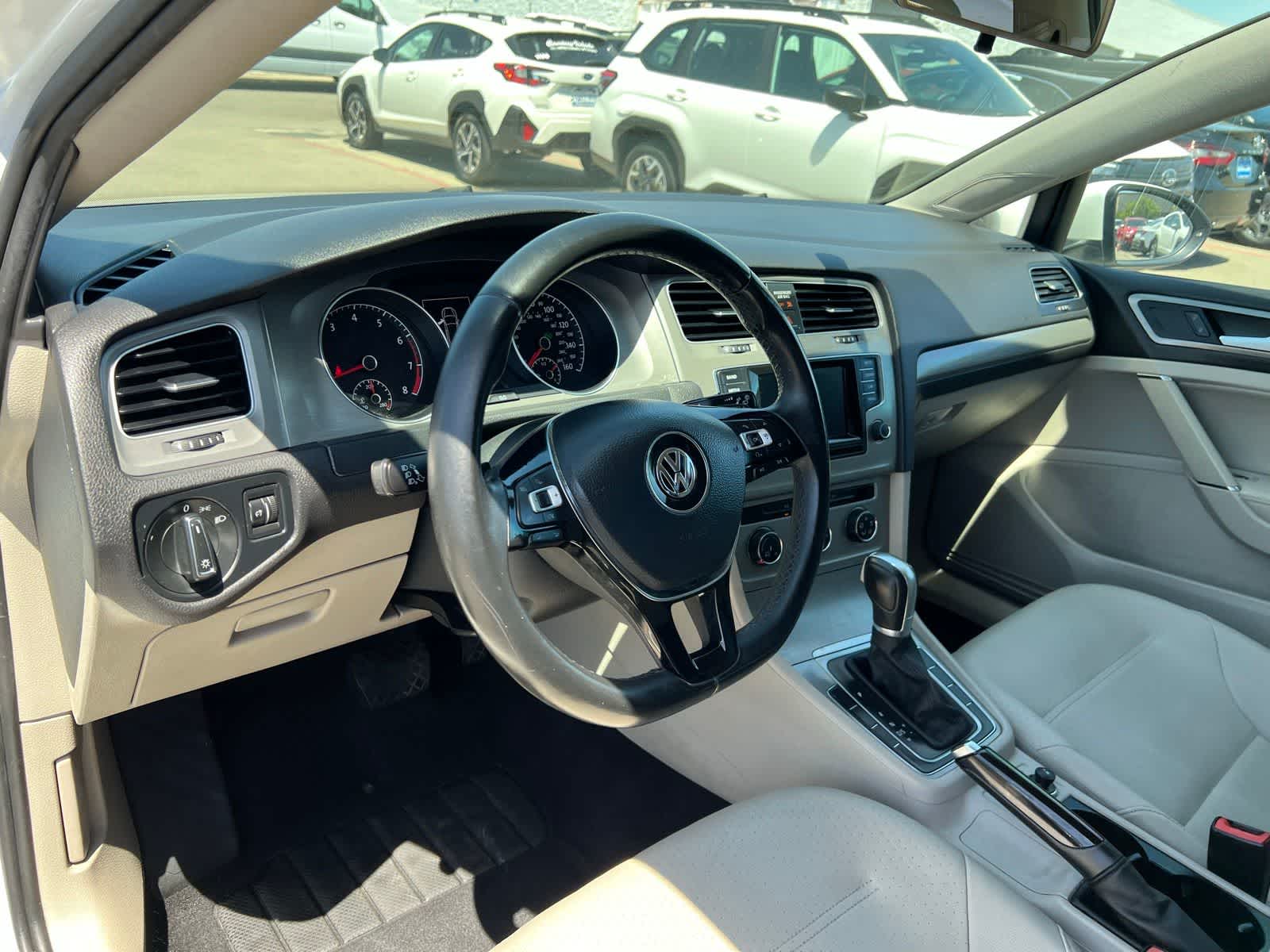 Thumbnail: 2015 Volkswagen Golf - 13
