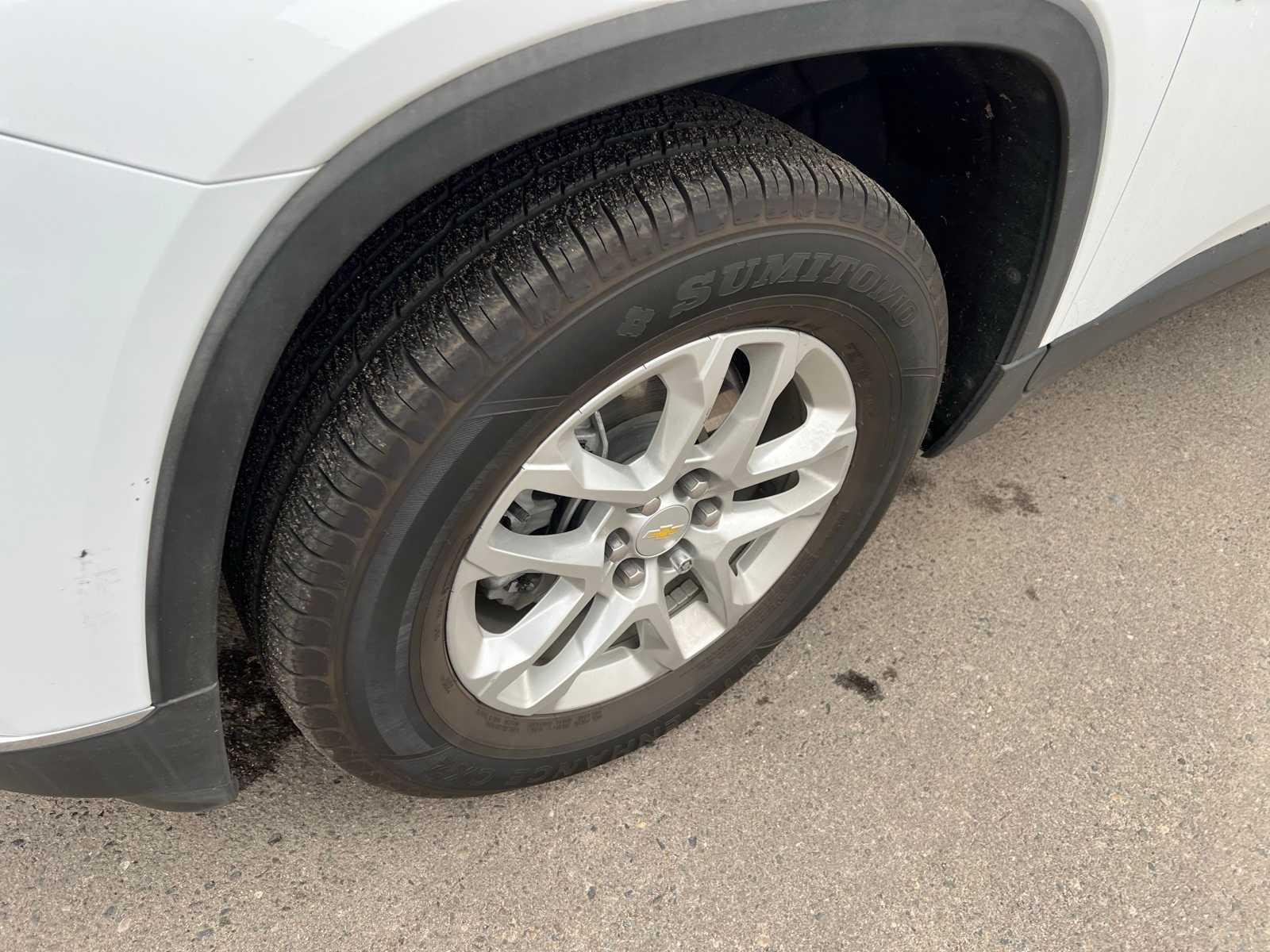 Thumbnail: 2021 Chevrolet Traverse - 12