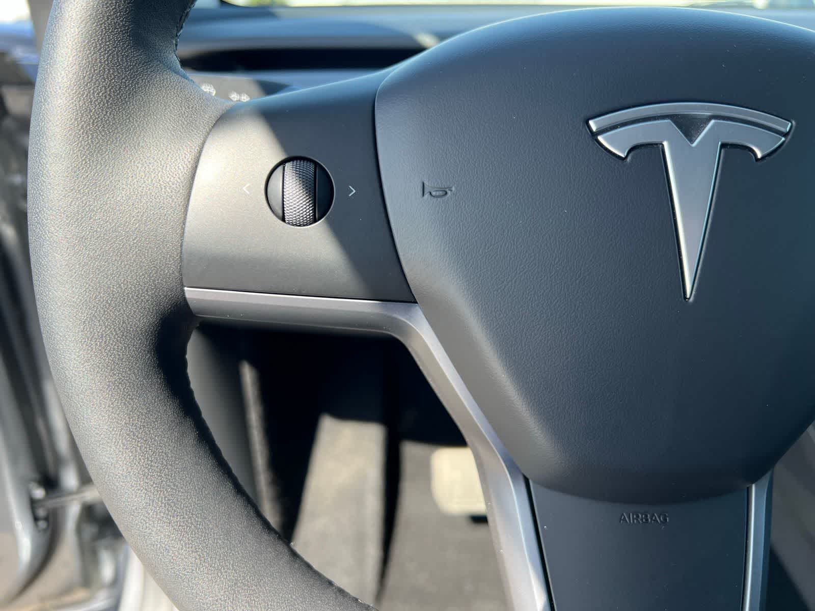 Thumbnail: 2025 Tesla Model Y - 34