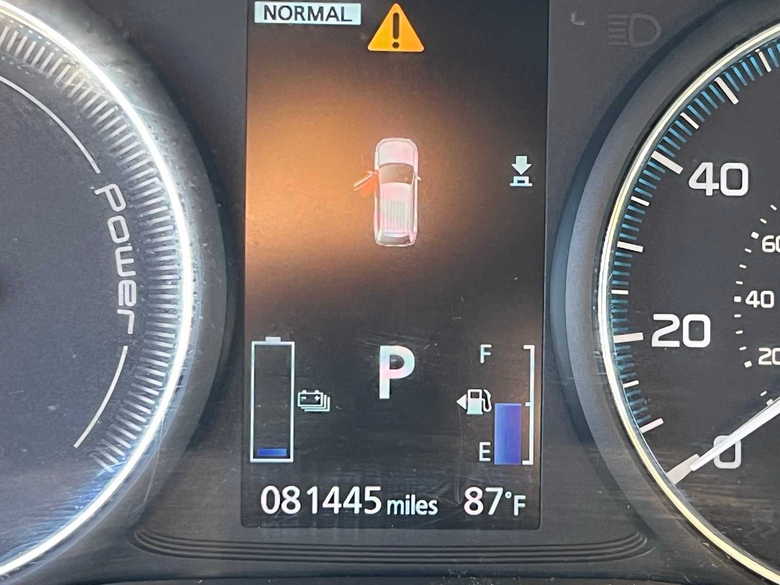 Thumbnail: 2018 Mitsubishi Outlander - 36